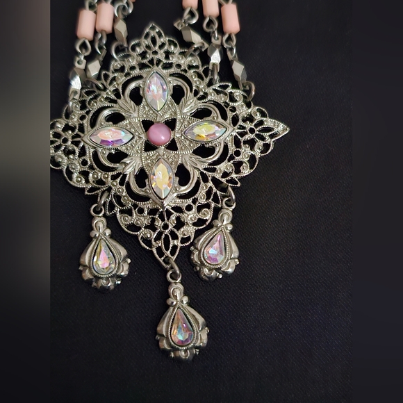 Vintage 1928 Chandelier Necklace - Picture 3 of 14